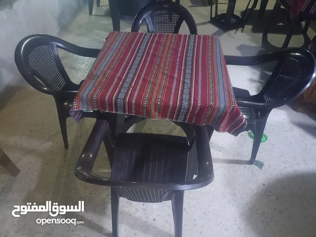 كراسي عدد19وطاولات6للبيع