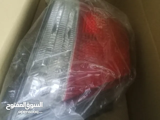 ضو خلفي اشمال مستبيشي لانسر مكتب الضو جديد بكرتونوتو ركبتو اسبوع بس وفكيتو