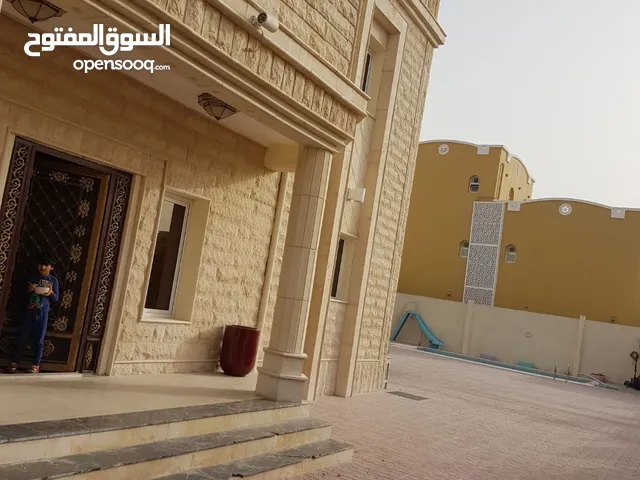 600m2 More than 6 bedrooms Villa for Sale in Doha Al Gharrafa
