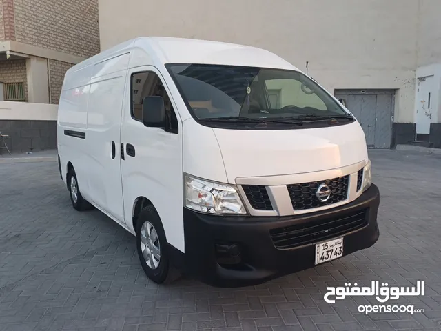 Nissan Urvan 2017 in Hawally