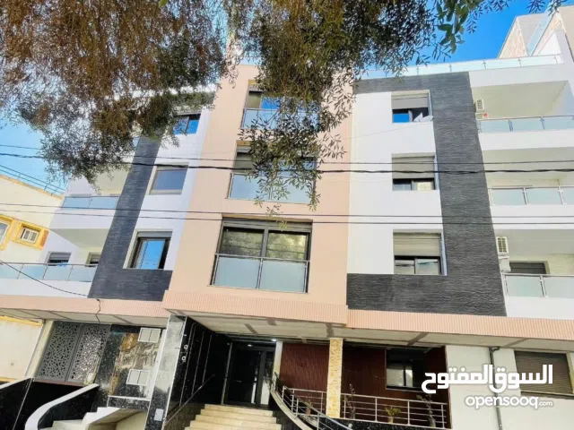 Appartement F3 77m2 à Hydra