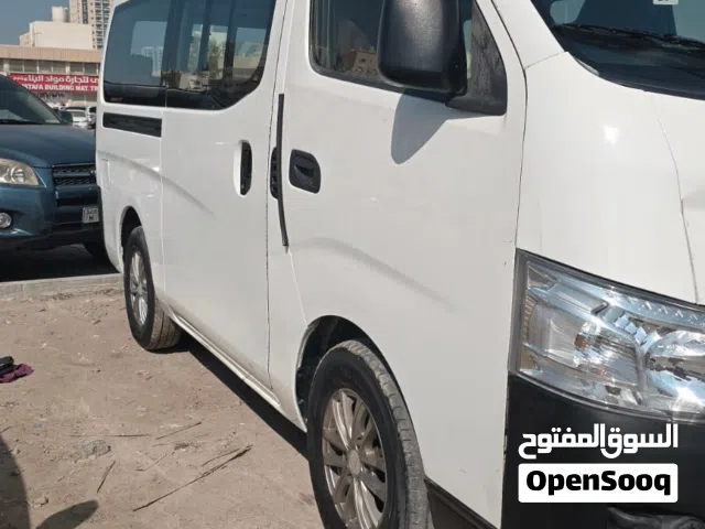 #نيسان #اورفان 2014  14 راكب #خليجي بدون حوادث #بنزين  ممشى 200 الف كيلو  المكان #عجمان  دواليب جديد