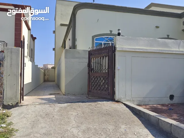 115m2 3 Bedrooms Apartments for Sale in Muscat Al Maabilah