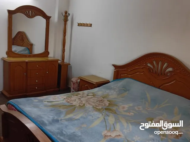 غرفه نوم مستعمله للبيع بسعر 200دينار اردني