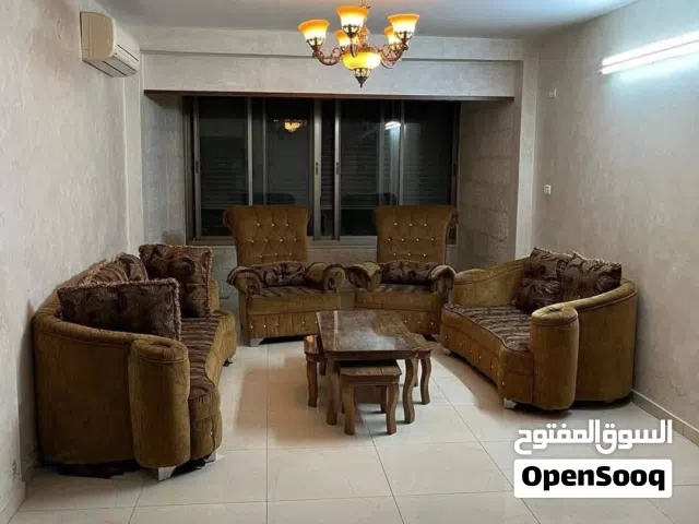 شقة مفروشة فخمه للايجار  في نابلس ، متوفر بجانبها جميع الخدمات