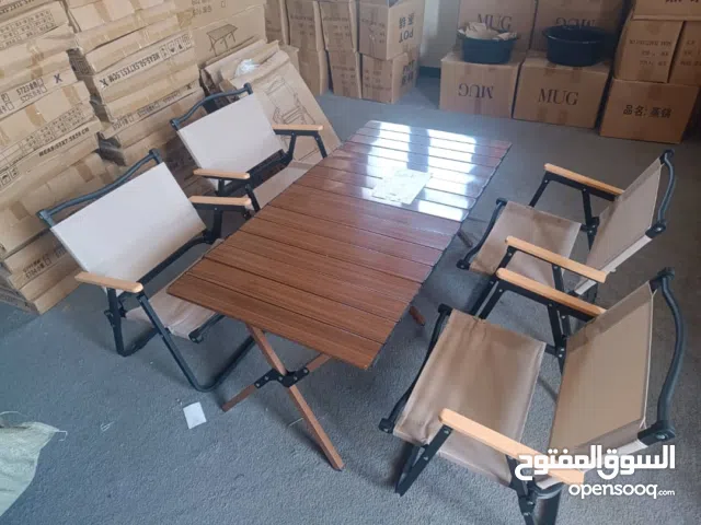 طاولة وكراسي سهلة الطي لي الزرادي