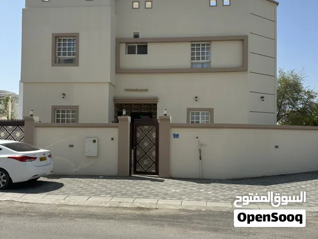 ملحق شبه جديد للعزاب في الخوض قرب المركز الصحي