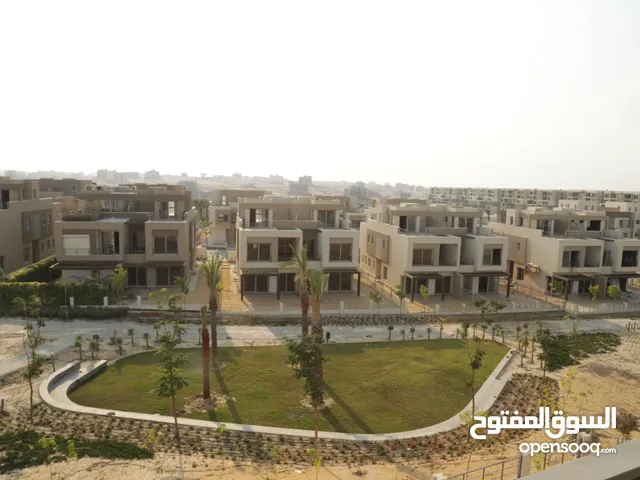 190 m2 3 Bedrooms Townhouse for Sale in Cairo Fifth Settlement
