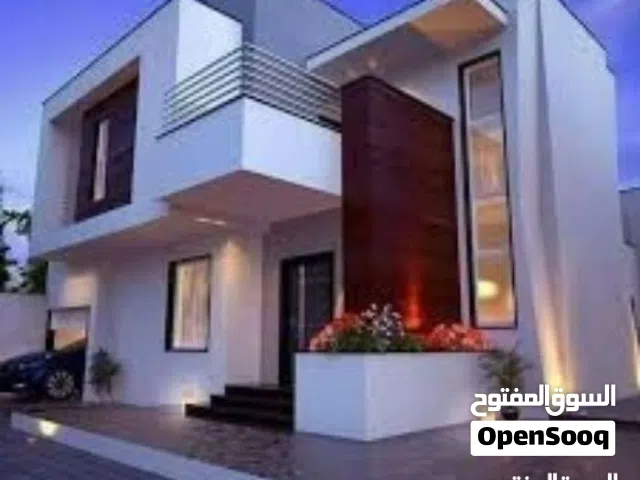 فيلا للبيع بها بدرون متفرعة من شارع الخليج