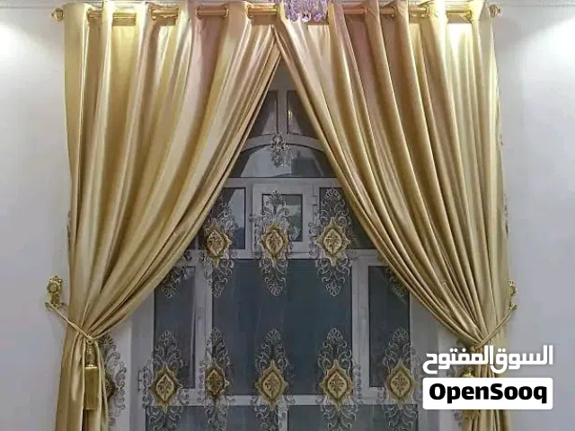 عرضنا غير في شهر الخير 4 ستائر كامله متكامله بسعر 50 ألف ريال يمني فقط