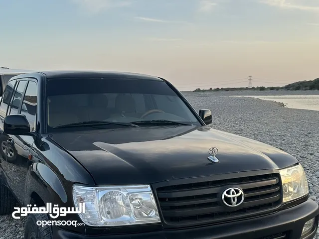 Toyota Land Cruiser 2004 in Al Sharqiya