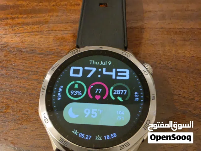 Huawei watch GT 5HUAWEI WATCH GT 5 series features a premium geometric aesthetic, the advanced HUAWE