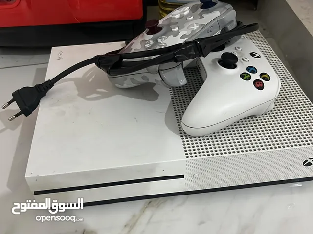 اكس بوكس ون اس للبيع