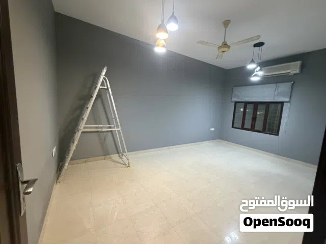 فرصة فيلا للإيجار تجاري تصلح صالون معهد حضانة شارع الأزهار مقابل جامع الصادق الامين