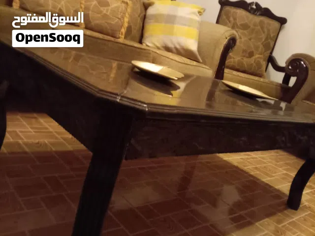 طاولات خشب تفصيل خشبهم مرتب ونضيف للبيع
