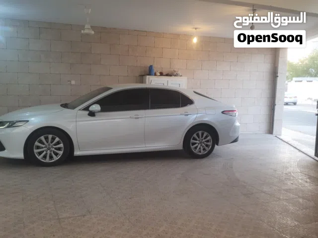 2019 تويوتا كامري LE