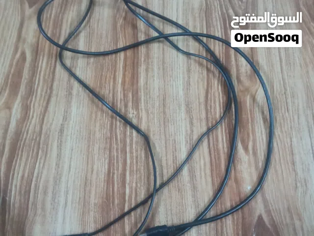 بلي ستيشن 4برو مع كامل المستلزمات حجم الجهاز مناسب