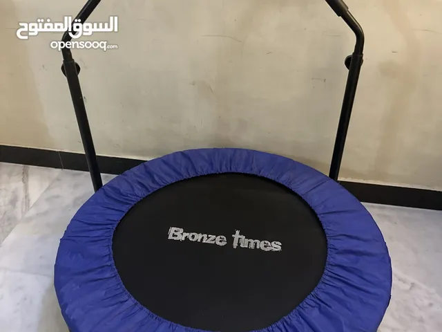 ترامبولين او نطاطه اطفال صغيره من شركه bronze times المشهورة للأجهزة و المستلزمات الرياضيه