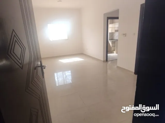 شقه ايجار الجرف 3 بنايه جديده غرفه وصاله