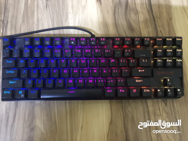 كيبورد REDRAGON اصلي مستعمل فترة بسيطة جداً سوتش ازرق صوت عالي حلو و السعر غير قابل للتفاوض !