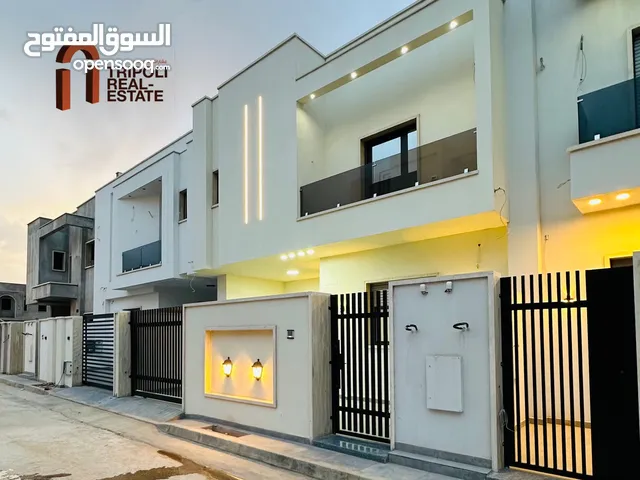 300 m2 3 Bedrooms Villa for Rent in Tripoli Al-Serraj