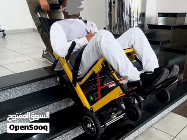 (مستعمل كالجديد) كرسي صعود الدرج الكهربائي