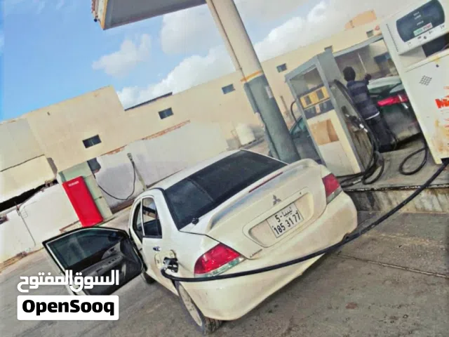 2013 ميتسوبيشي لانسر GLX