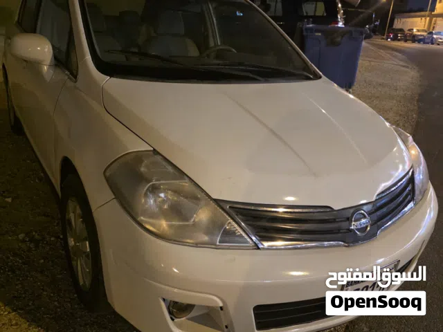 2008 نيسان تيدا