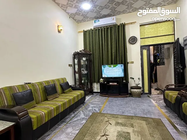 130 m2 2 Bedrooms Townhouse for Sale in Basra Tannumah