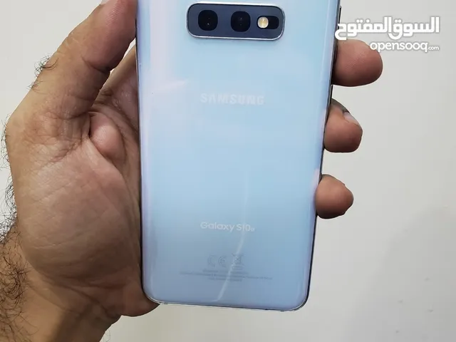 Samsung Galaxy S10e 128 GB in Aden