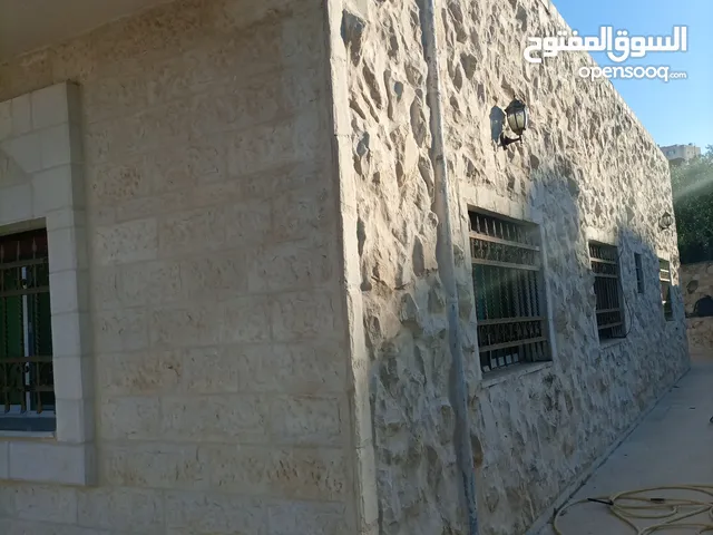 185m2 3 Bedrooms Townhouse for Sale in Amman Naour