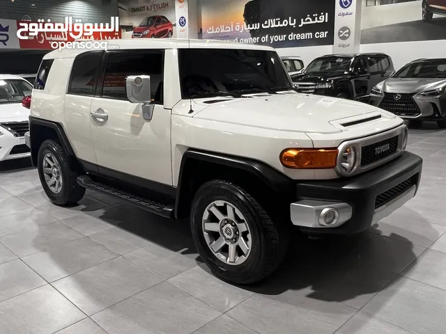 تويوتا fj قمه النظافه موديل 2022