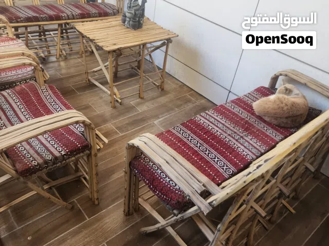 ميز حديقة مع كراسي