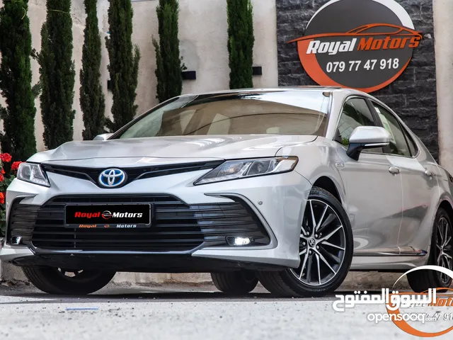 Toyota Camry Gle 2022 السيارة بحالة الوكالة و قطعت مسافة 3,440 كيلو متر