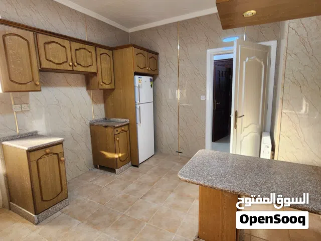 200 m2 3 Bedrooms Apartments for Rent in Amman Abdoun
