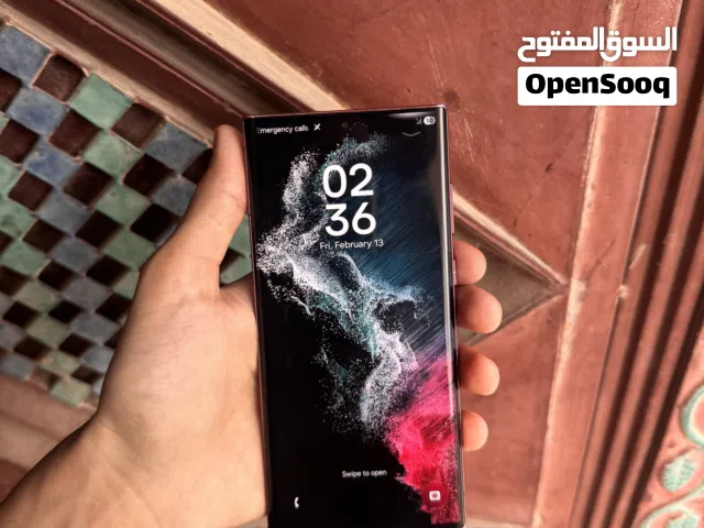 Samsung Galaxy S22 Ultra 5G 128 GB in Al Mukalla