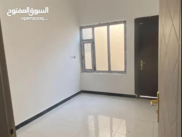 140m2 2 Bedrooms Apartments for Rent in Basra Manawi Lajim