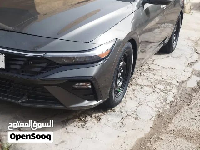 2024 Hyundai Elantra GLS MID