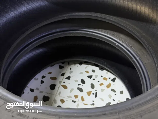 4 تواير نظاف مخزنه