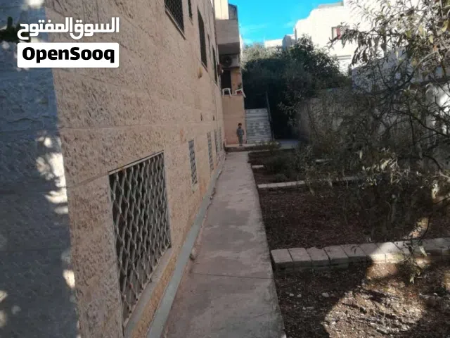 شقة تسوية لايجار ضمن بيت مستقل بحالة جيده مساحة 150 متر، فقط مطلوب عرسان (للعرسان)