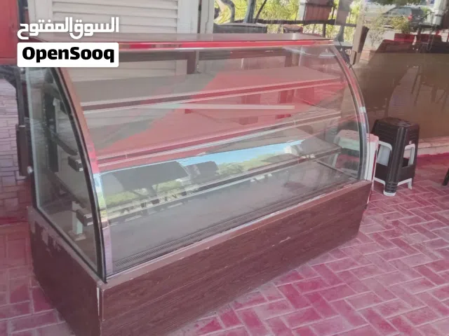 براد للبيع موجود في مصفح الصناعية
