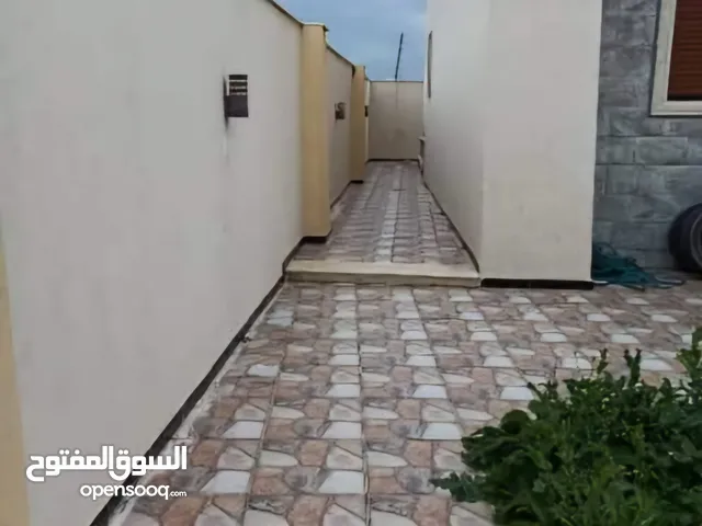 250 m2 4 Bedrooms Townhouse for Sale in Tripoli Wadi Al-Rabi