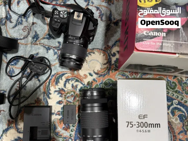 كاميرا كانون 250D مع عدستين (75-300(18-55) غير مستعملة