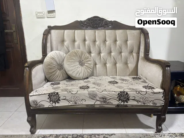 طقم كنب زان حفر بحالة جيده جداً