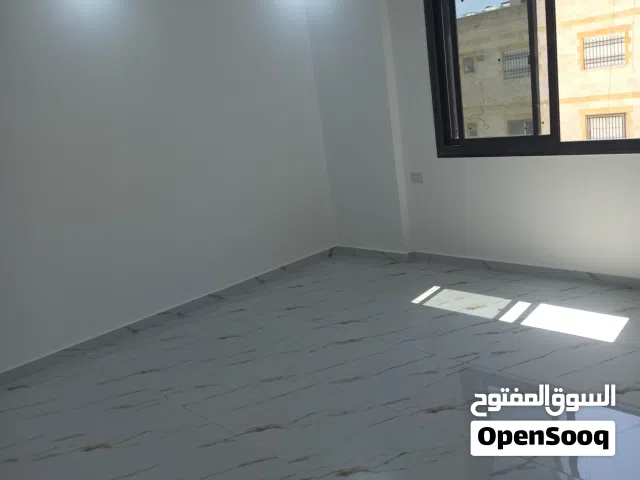 شقة للبيع طابق اخير مع رووف بشارع الوينك بسعر بببلاش مساحة 300 م استحق المشاهدة