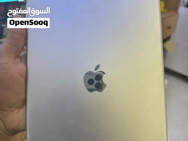 Apple iPad 8 128 GB in Basra
