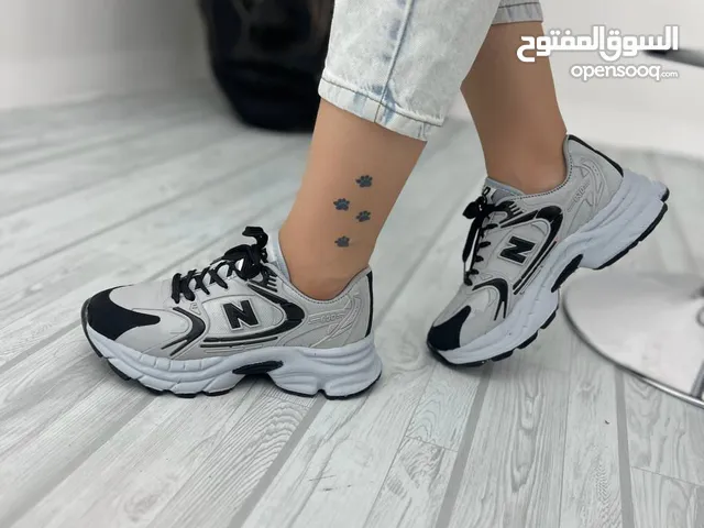 انتاجنا من الاحذية في خدمتكم يا ابناء الشعب العراقي العزيز.