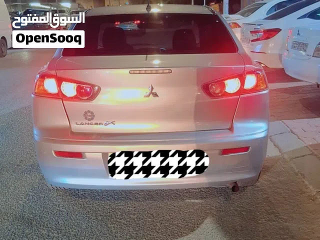 2017 ميتسوبيشي لانسر ES