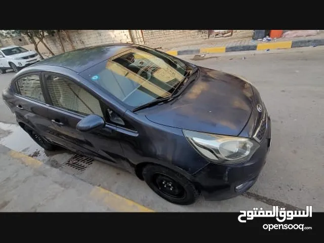 سلام عليكم ريو خليجي موديل 2017 سياره جاهزه من كلشي بيها بارد الباب خلف السايق والهلال وبارد