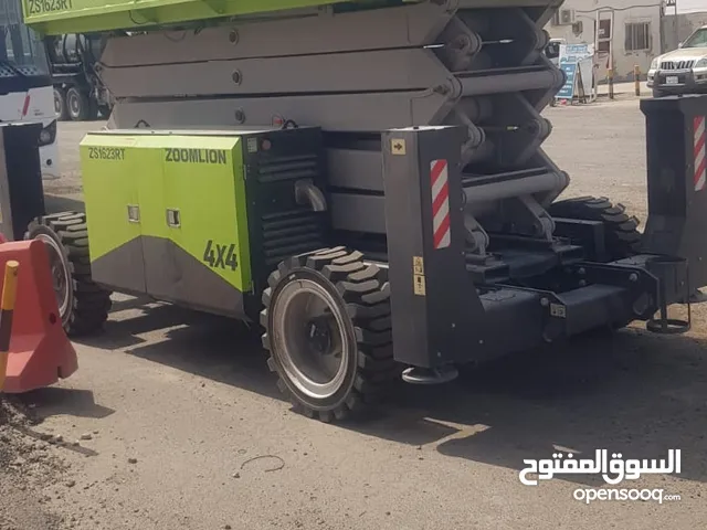 USED SCISSOR LIFT; ROUGH TERRAIN FOR SALE